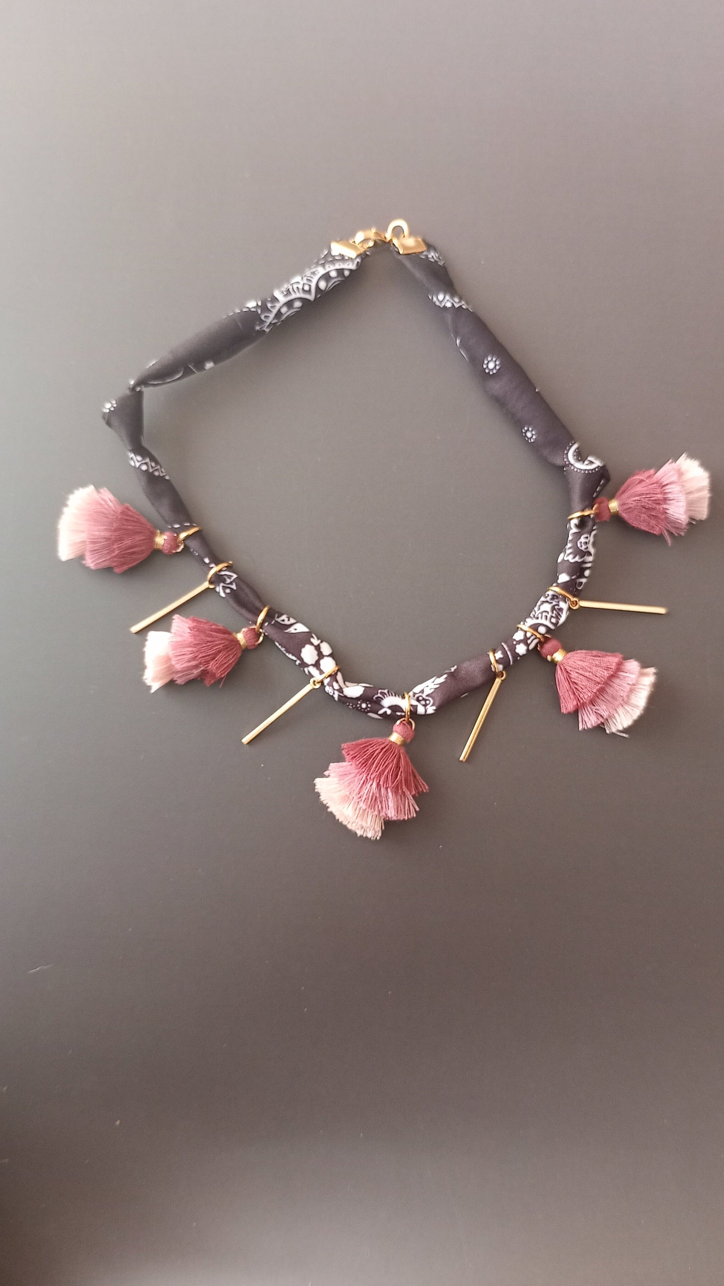 Collier tissu