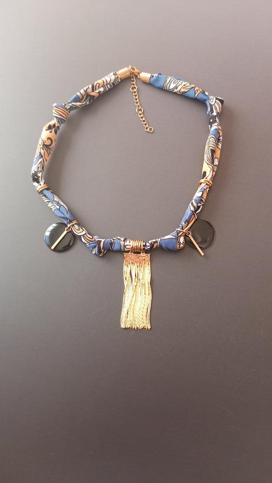 Collier tissu