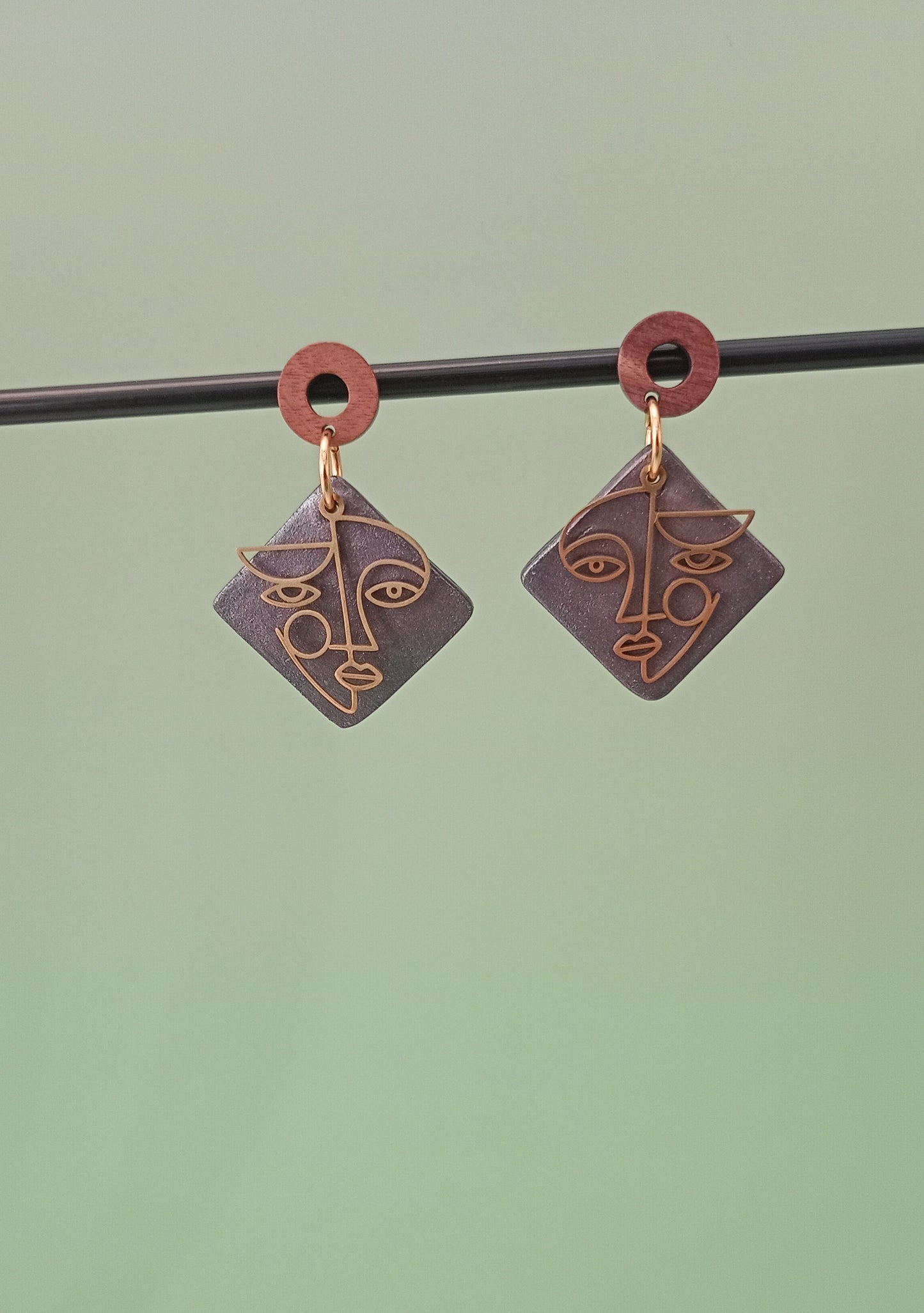 Boucles d'oreilles carrées