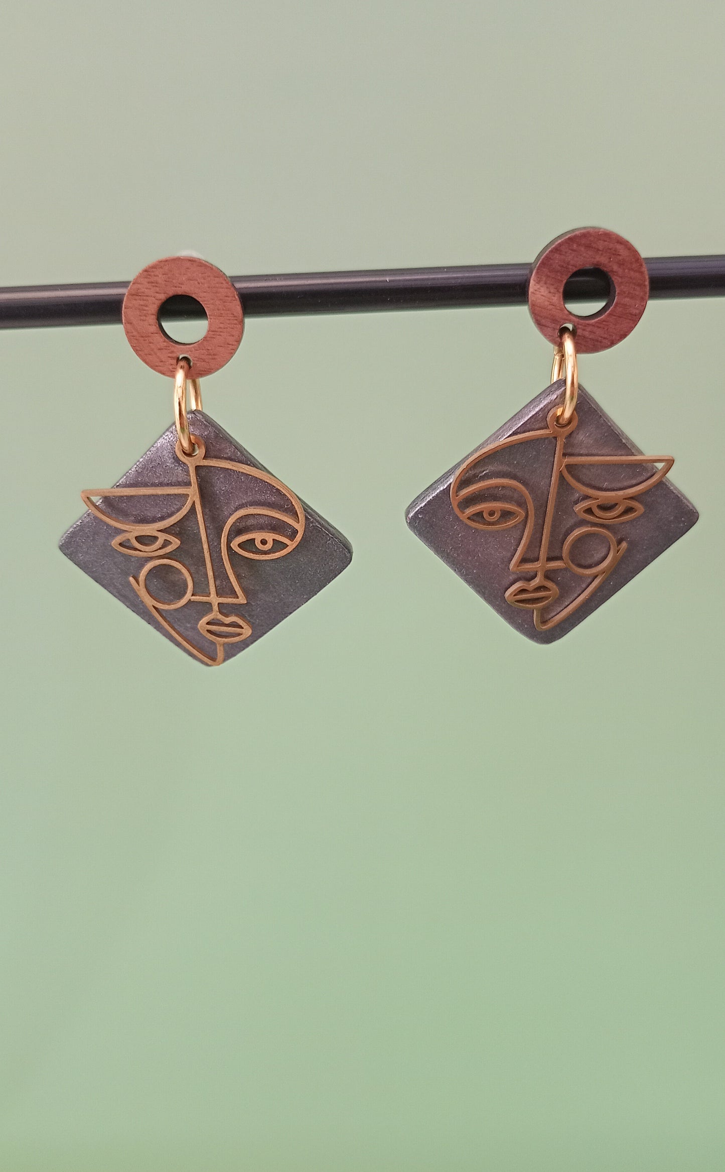 Boucles d'oreilles carrées